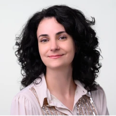 Снимка на Симона Тенева, Внедрител софтуер и ръководител проекти в nZoom